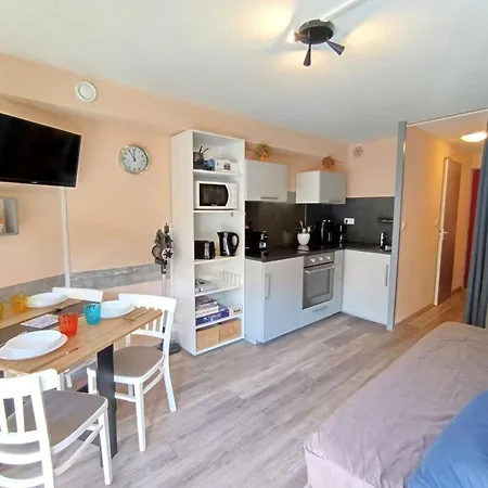 4 Pers. Plein Sud Avec Balcon A St Lary Soulan - Fr-1-457-391 * Cadeilhan-Trachere