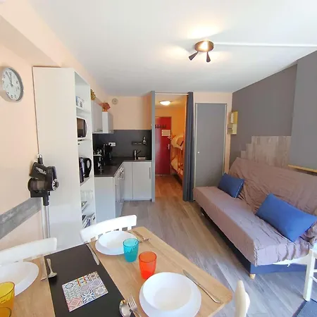 4 Pers. Plein Sud Avec Balcon A St Lary Soulan - Fr-1-457-391 *